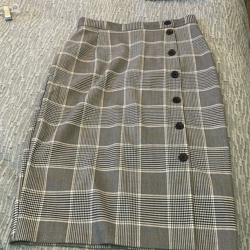 Pencil skirt